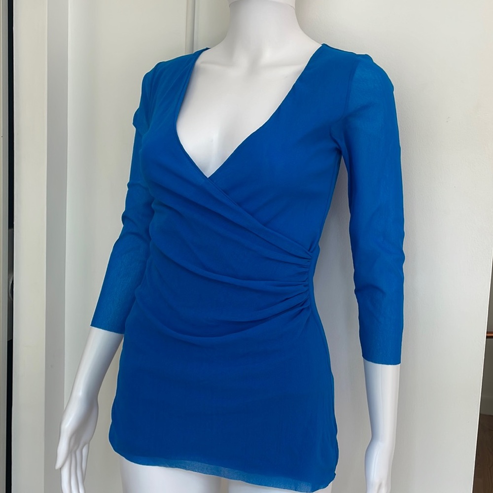 Saks Fifth Avenue Blue, Mesh Low Top, Size M